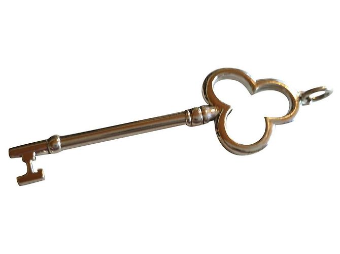 Colar com Pingente de Chave Tiffany & Co Prata 925