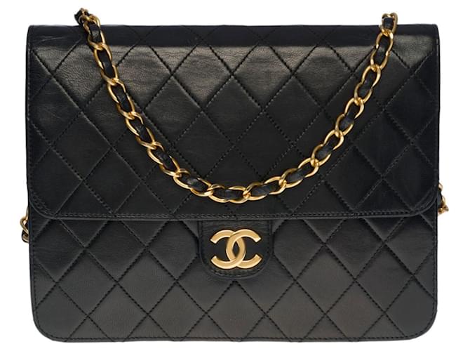 Timeless Espléndido bolso de mano Chanel Classic con solapa en cuero acolchado negro, guarnición en métal doré  ref.521137