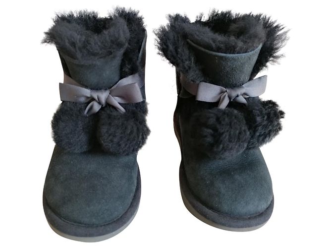 Ugg POMPONES