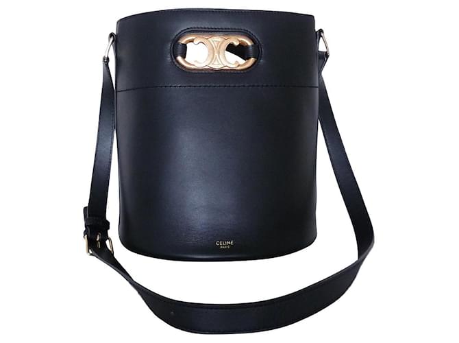 Céline CELINE Triomphe Bucket bag Black Leather  ref.521766