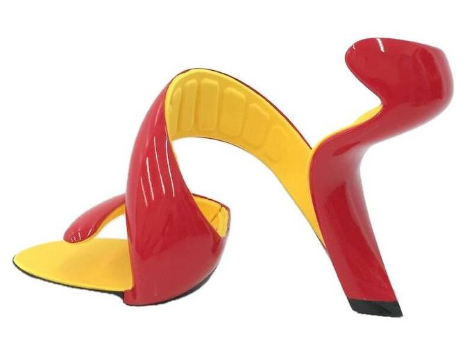 Julian Hakes ◆ Pompe / 36 / ROSSO / Mojito