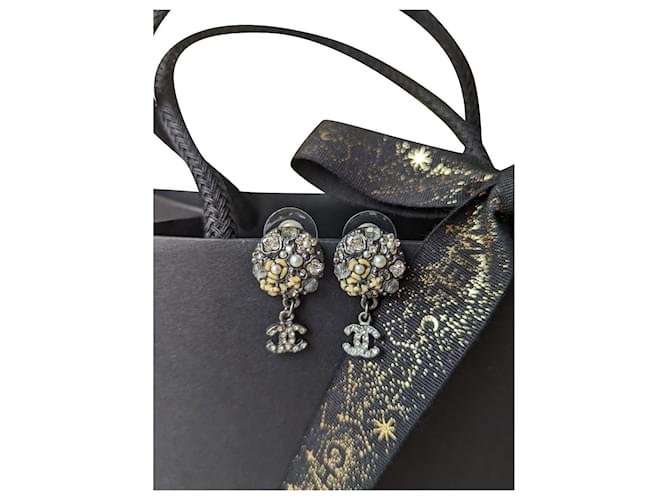 Chanel CC A11A Logo dangling Drop earrings ruthenium pearl crystal box Black  Metal ref.522747 - Joli Closet