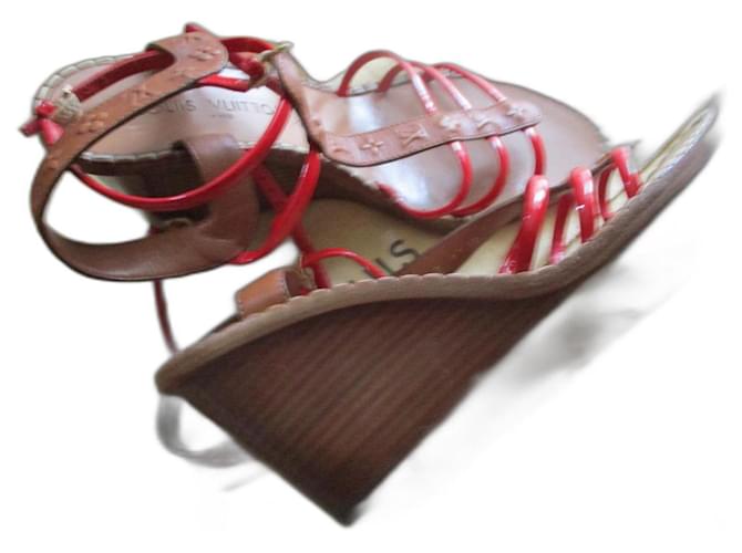Louis Vuitton Red patent leather sandals, 39IT.  ref.522936