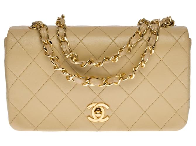 Timeless Beautiful Chanel Mini Full flap handbag in beige quilted lambskin, garniture en métal doré Leather  ref.523935