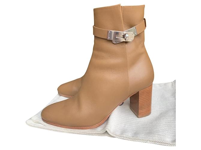 Hermès Ankle Boots Caramel Leather  ref.524179