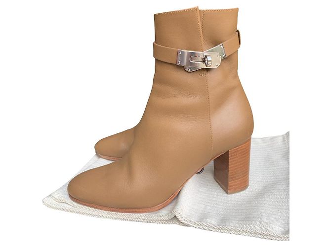 Hermès Ankle Boots Caramel