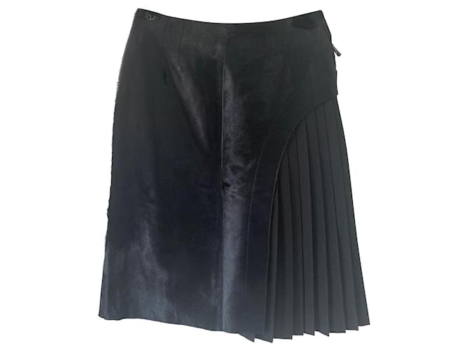 Fendi black pleated skirt in black leather  ref.525174
