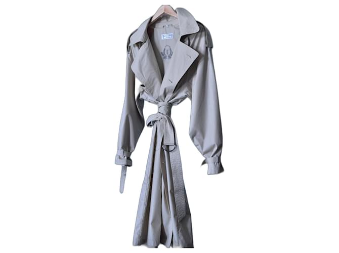 Yves Saint Laurent Trench coats Beige Cotton  ref.525782