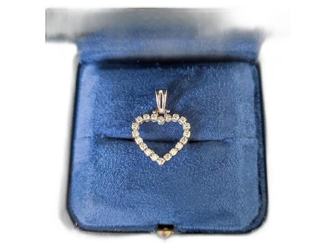 inconnue Pendant necklaces Silvery Diamond  ref.525830