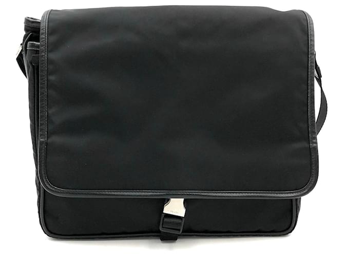 Prada Messenger Bag in Black Nylon  ref.526384