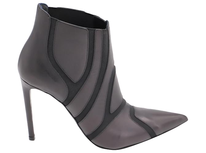 Balenciaga Pointed-toe Ankle Boots in Black Leather  ref.527270