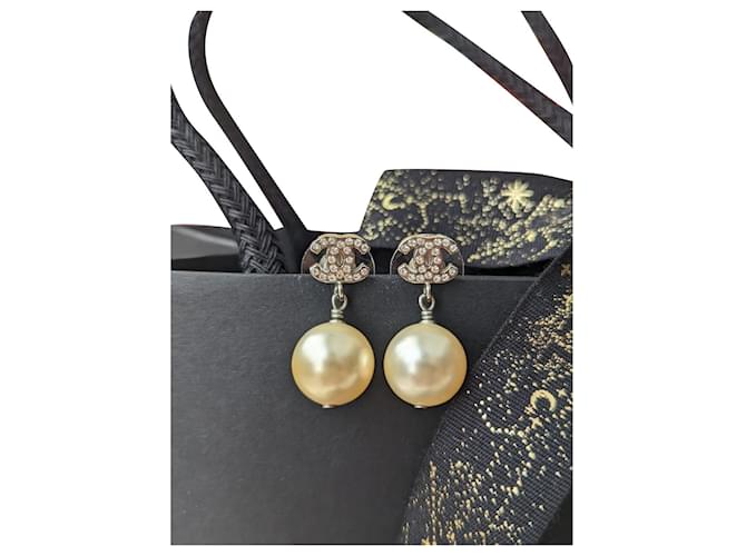Chanel CC B14V logo crystal pearl drop classic SHW earrings in box Silvery Metal  ref.527505