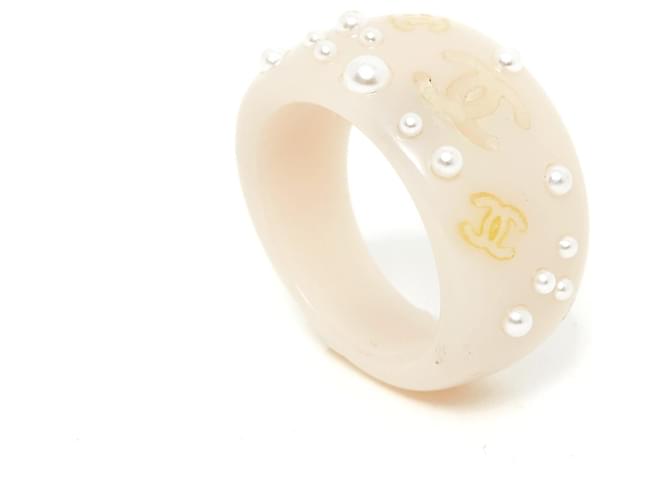 Chanel Ringe Aus weiß Kunststoff  ref.527735