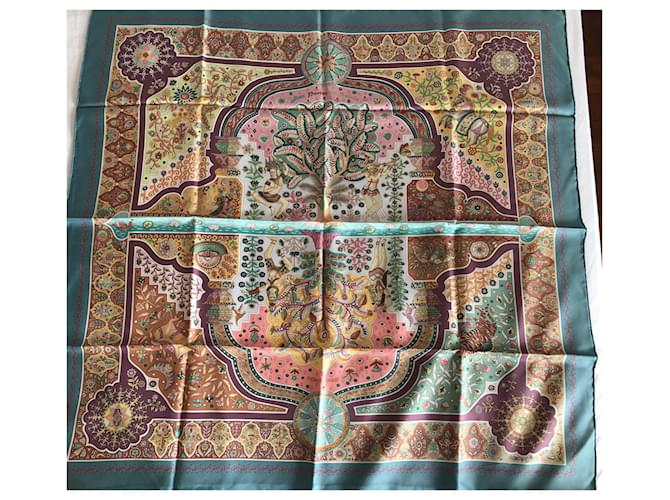 Hermès Silk scarves Multiple colors  ref.528076