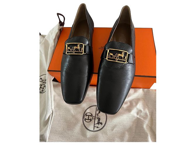 Mocassin Hermès Temps Noir Bijouterie dorée