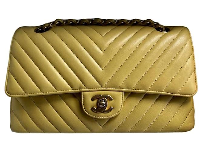 Timeless Medium Chanel bag Yellow Leather  ref.528602