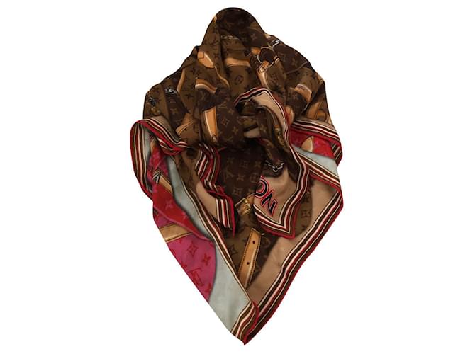 Louis Vuitton More and More lined face shawl Brown Silk  ref.557090