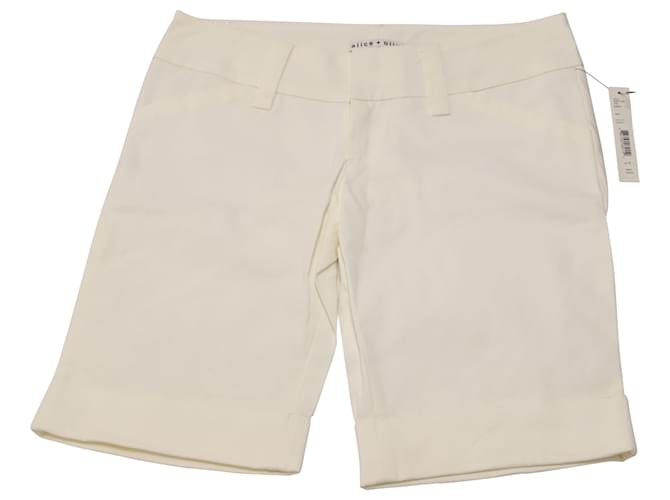 Alice + Olivia Cuffed Bermuda Shorts in White Cotton  ref.530071