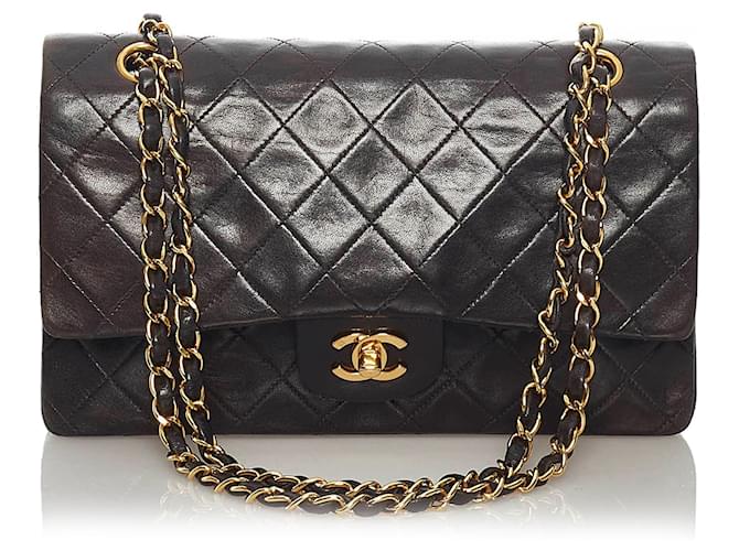 Chanel Black Classic Medium Lambskin Leather lined Flap Bag ref