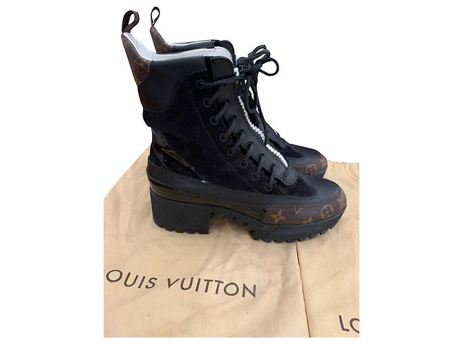 Botas Louis Vuitton Laureate em tecido preto