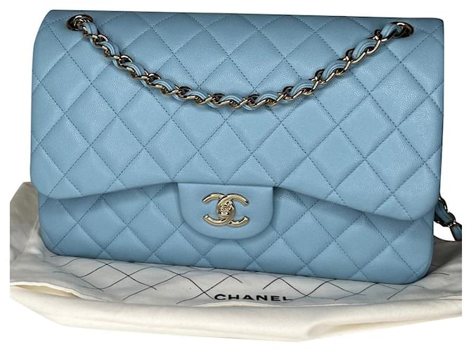 Timeless Chanel Jumbo clássico atemporal Azul claro Couro  ref.536192