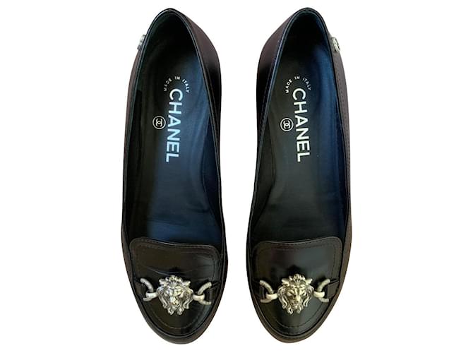 Chanel Zapatillas de ballet Negro Cuero  ref.537296