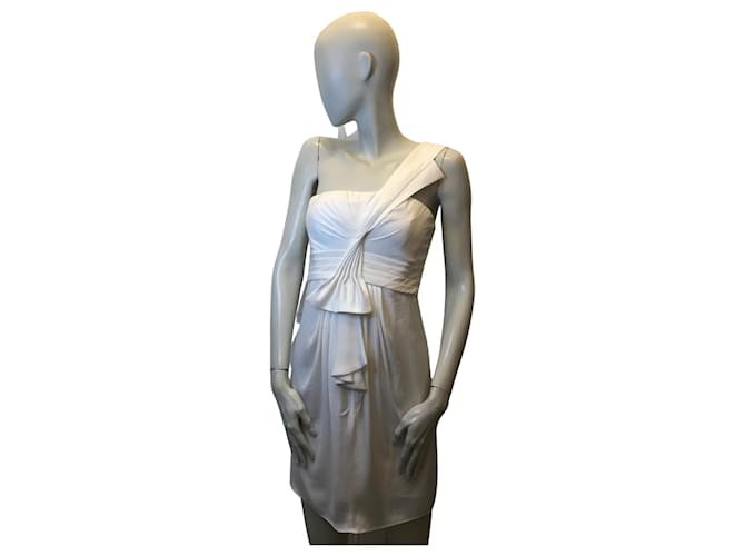 Ein-Schulter-Kleid BCBG Max Azria Aus weiß Viskose  ref.538494