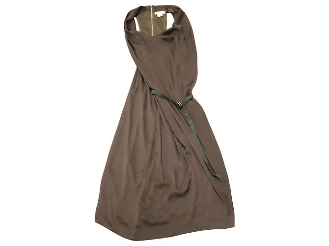 Helmut Lang Asymmetrisches Crepe-Kleid mit Gürtel aus braunem Polyester