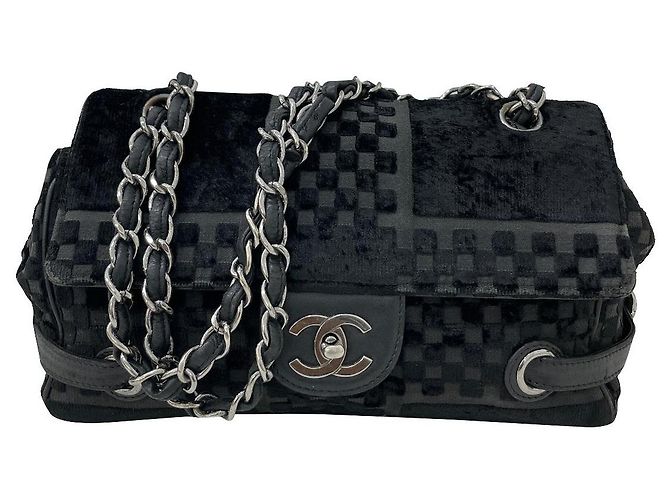 Chanel Sac à rabat vintage Noir