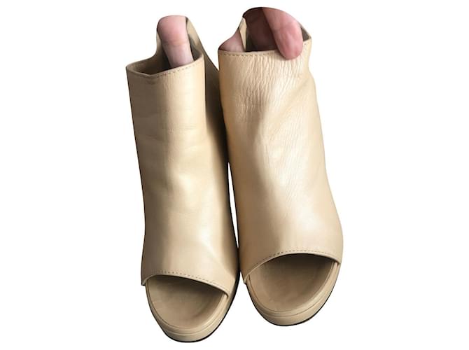 Dior Open toe boots Beige Lambskin  ref.539845