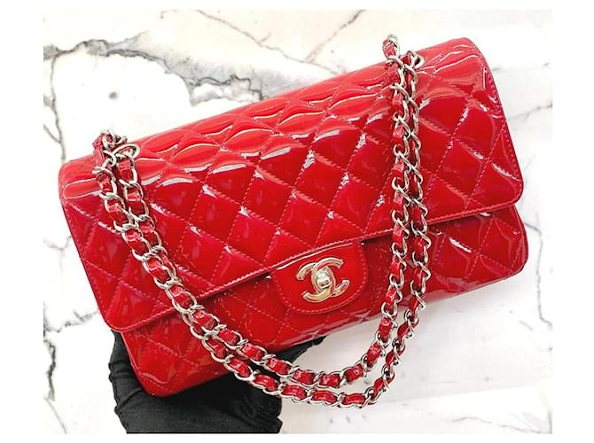 Chanel Red Patent Medium Flap bag SHW Patent leather ref.540673 - Joli  Closet