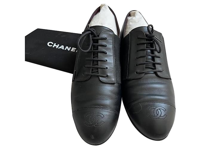 Cambon Chanel Lacets Cuir d'agneau Noir  ref.542993