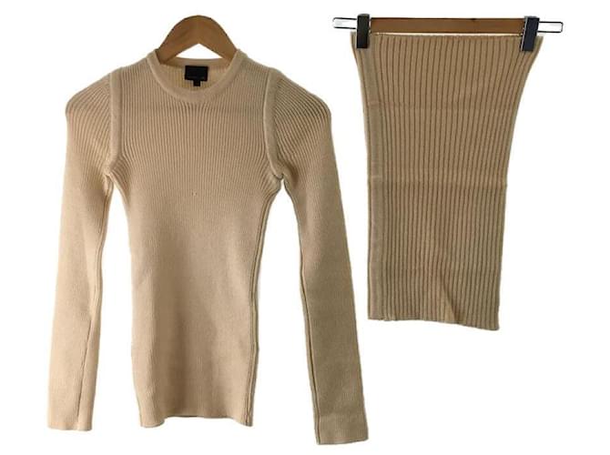 Fendi Skirt suit Beige Wool  ref.543019