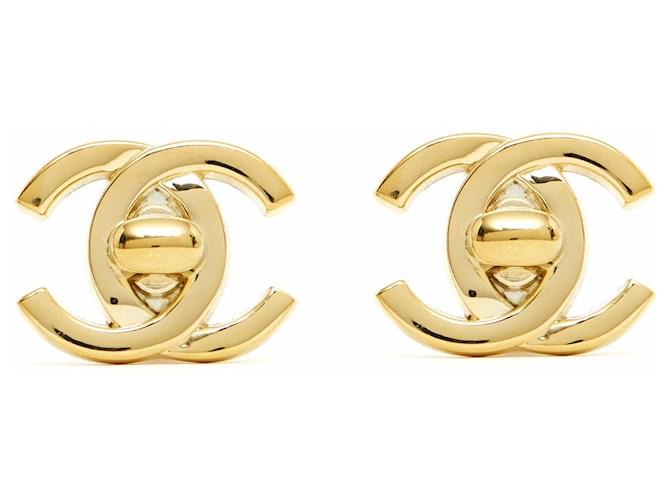 Chanel acortar 96P CC GOLDEN TURNLOCK L Dorado Metal  ref.544944