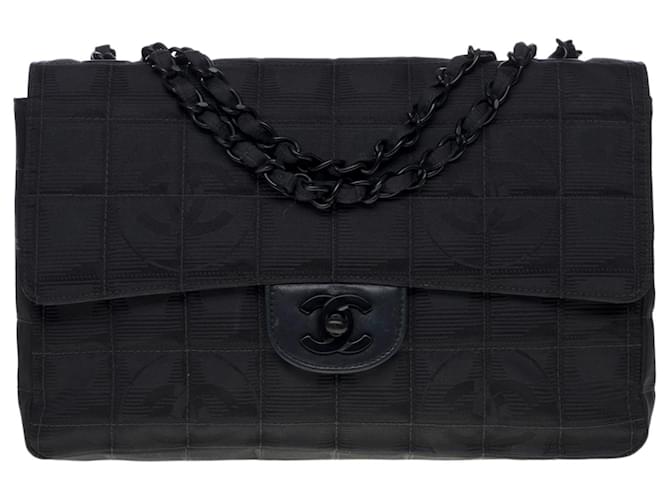 Magnifique Sac à main Chanel Timeless/Classique Travel Line Flap bag medium en nylon tissé noir, garniture en métal noir  ref.545884