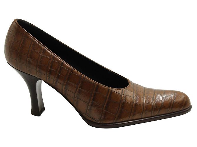 Bruno Magli Brown Leather Embossed Vintage Heels