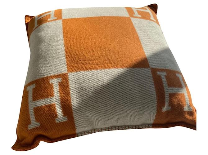 Hermès Avalon Cushion, big size Orange Wool  ref.549868