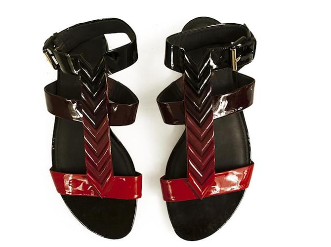 Louis Vuitton WESTBOUND V Ombré Red Black Arrow Flat Sandals 40