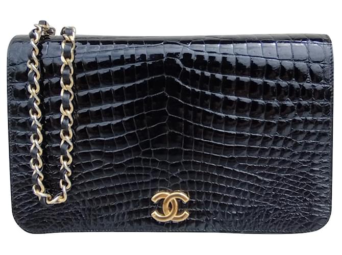 Wallet On Chain Chanel WOC bag in black crocodile Exotic leather  ref.551301
