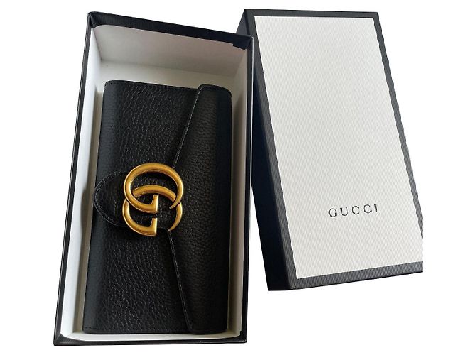 Cartera Gucci de cuero negro