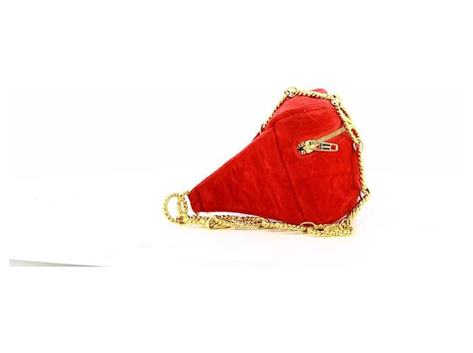 Chanel bolsa de cinto de veludo vermelho vintage rara e cinto de ouro ajustável 1990's  ref.554062