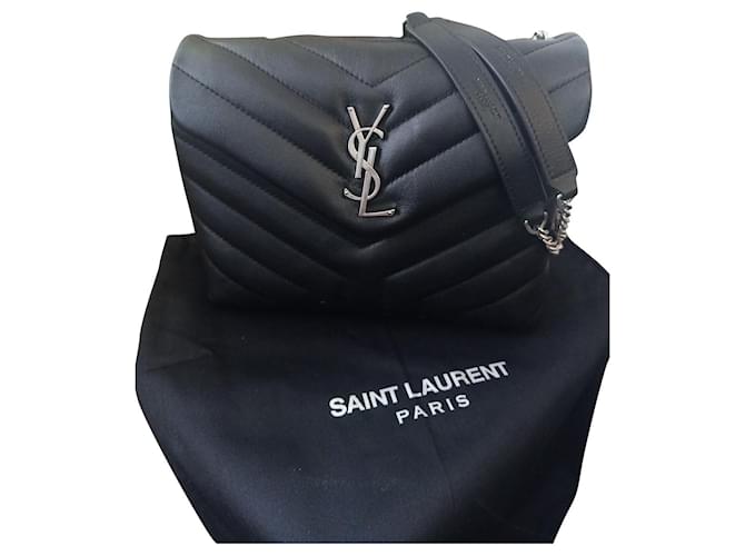 Yves Saint Laurent Loulou small Black Leather  ref.555142