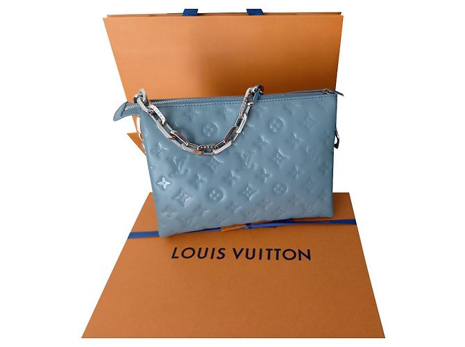 Louis Vuitton Sac Coussin PM Bleu Glacier