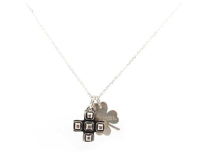 LOT 2 CHARMS PENDANTS CHANEL CLOVER & CROSS GRIPOIX CHAIN NECKLACE SILVER 925 Silvery Metal  ref.555282