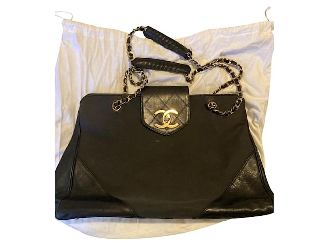 Chanel Handbags Black Cloth  ref.556276
