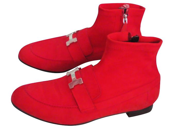 Botas de cano curto Hermès Saint Honoré em pele de cervo vermelha Vermelho