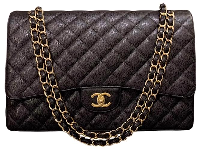 Timeless Chanel Handtaschen Schwarz Leder  ref.557393