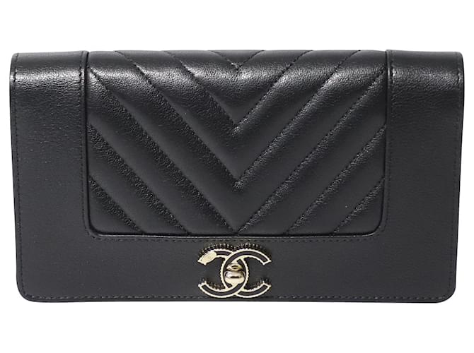 Timeless Chanel Chevron Madamoiselle Wallet in Black Leather  ref.557665
