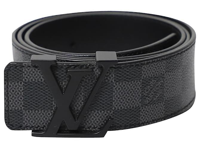 Cintura reversibile Louis Vuitton LV Initiales in pelle nera Nero  ref.557673 - Joli Closet