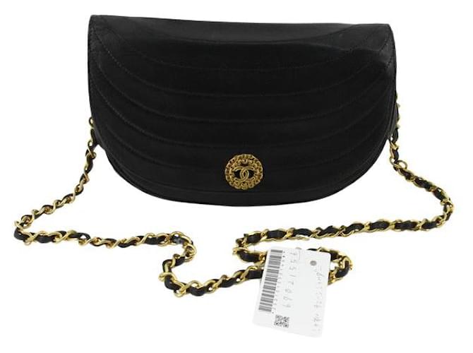 Chanel Meia Lua Preto Couro  ref.558252